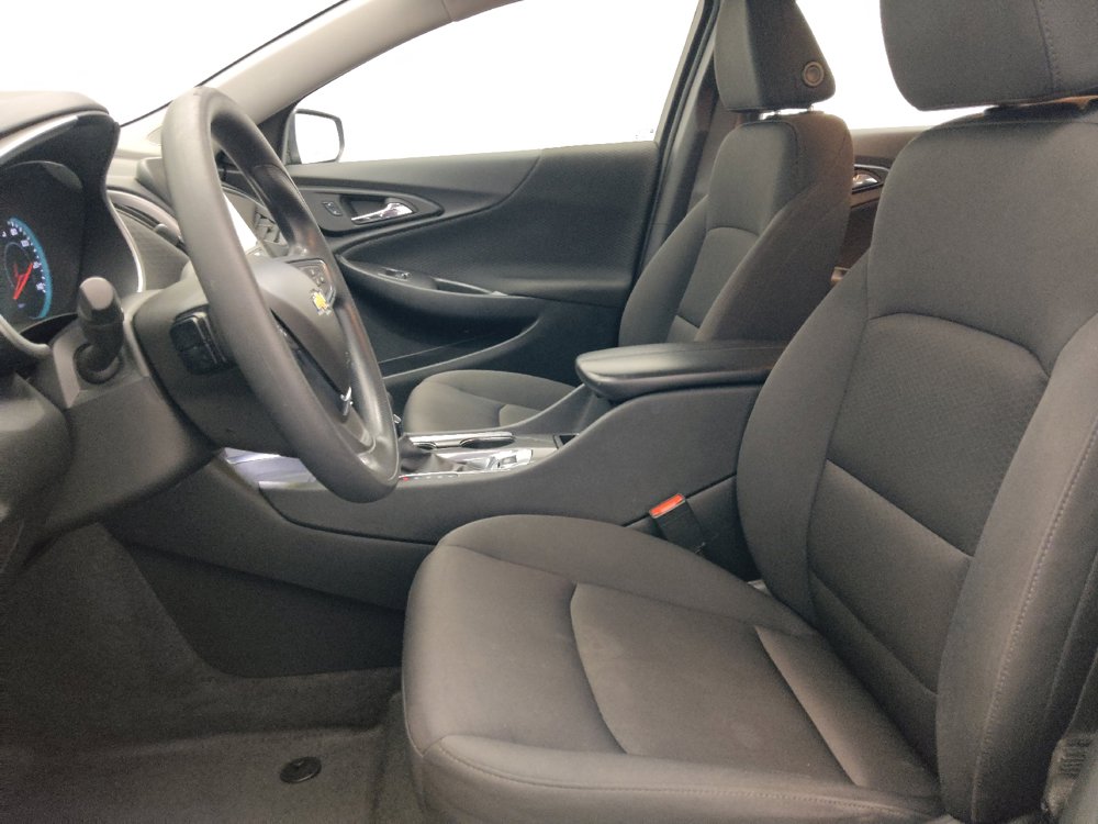 Used 2025 Chevrolet Malibu LT FWD image 17