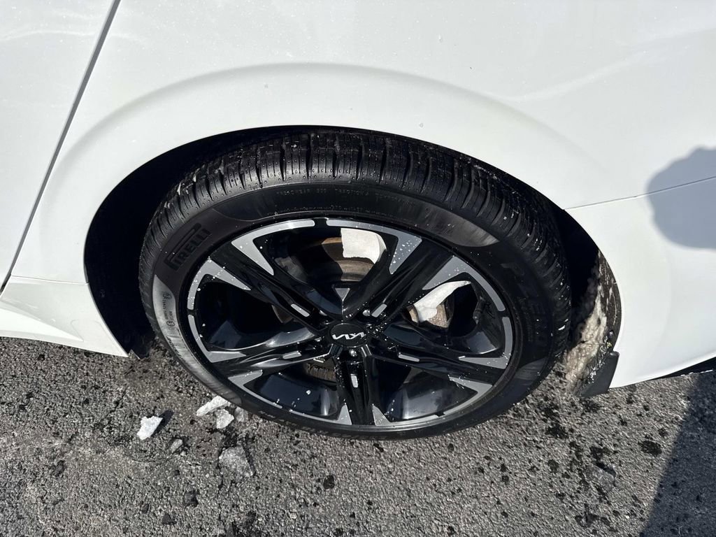 Used 2023 Kia K5 GT-Line w/ GT-Line Premium Package image 13