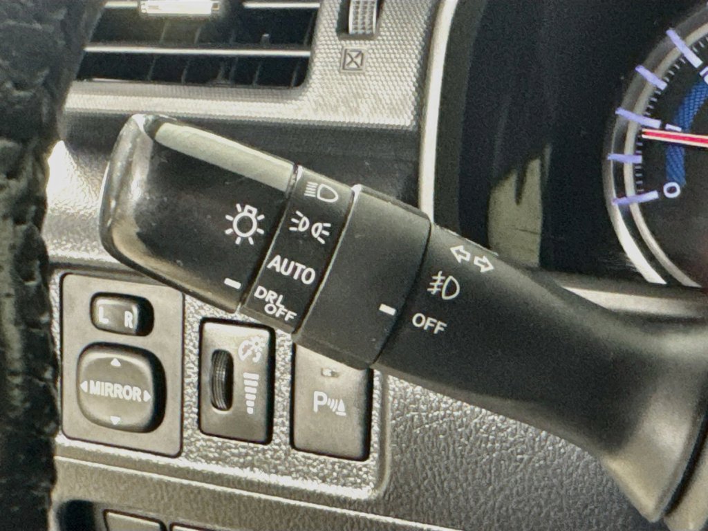 Used 2018 Toyota 4Runner Limited AWD/4WD image 13