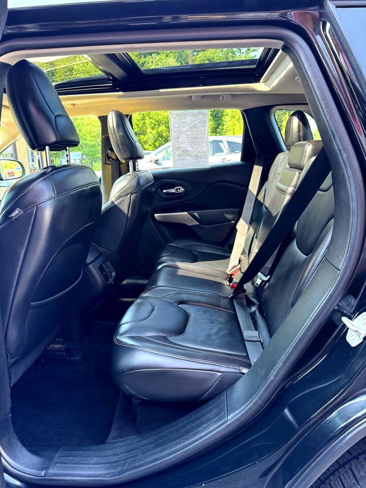 Used 2018 Jeep Cherokee Limited w/ High Altitude Package image 18