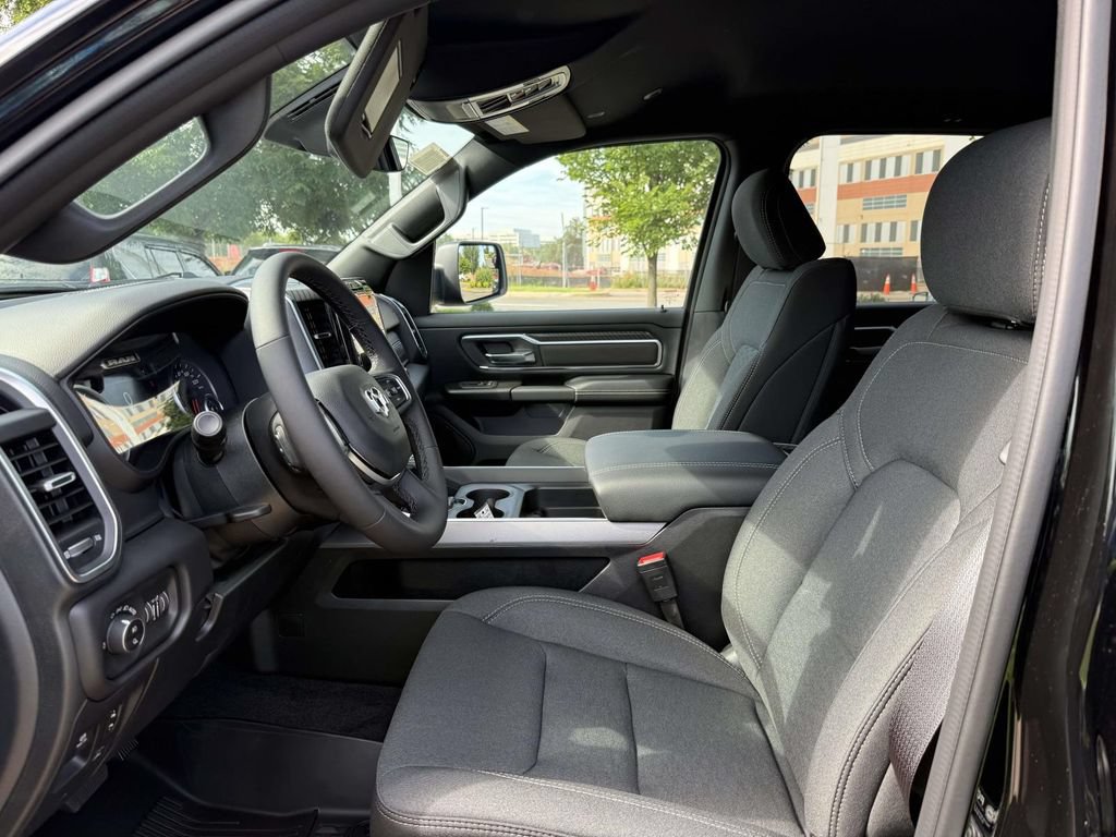 New 2026 RAM 1500 Big Horn AWD/4WD image 13