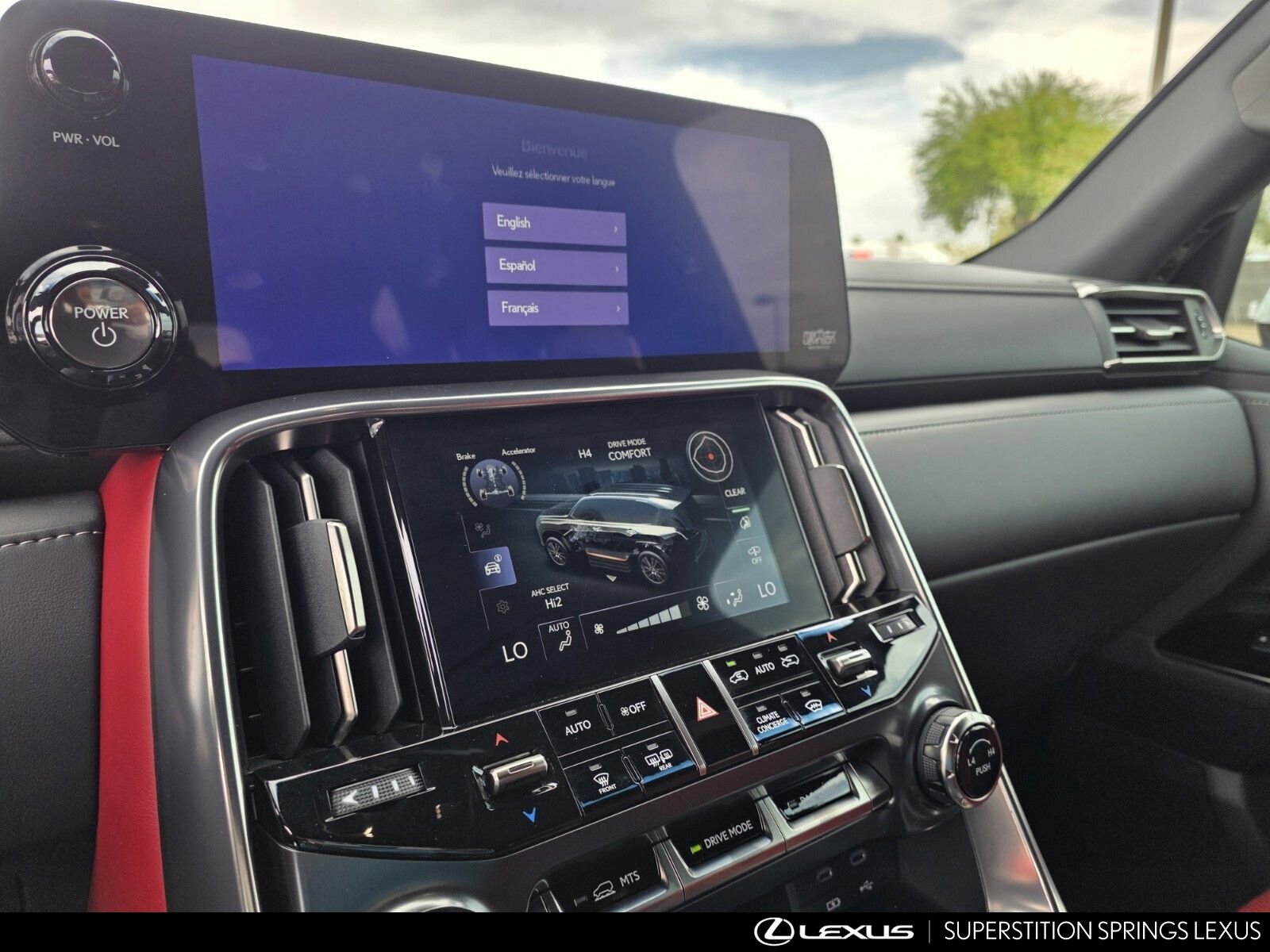 Certified 2025 Lexus LX 700h F Sport w/ Accessory Package (Z1) image 18