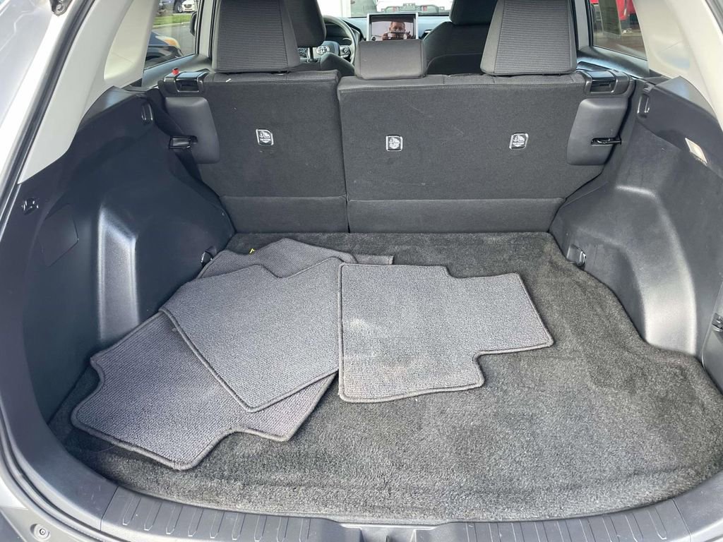 Used 2024 Toyota RAV4 LE image 45