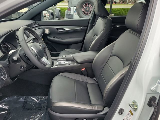 New 2025 INFINITI QX55 Essential image 17