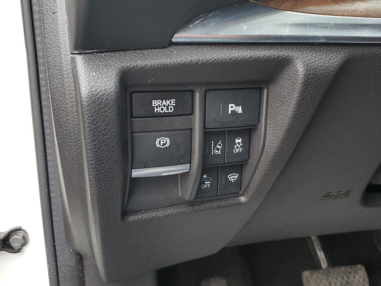 Used 2019 Acura MDX SH-AWD w/ Advance Package image 18