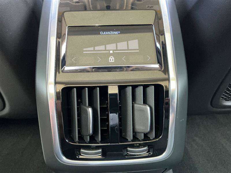 Used 2018 Volvo S90 T5 Momentum w/ Momentum Plus Package FWD image 40