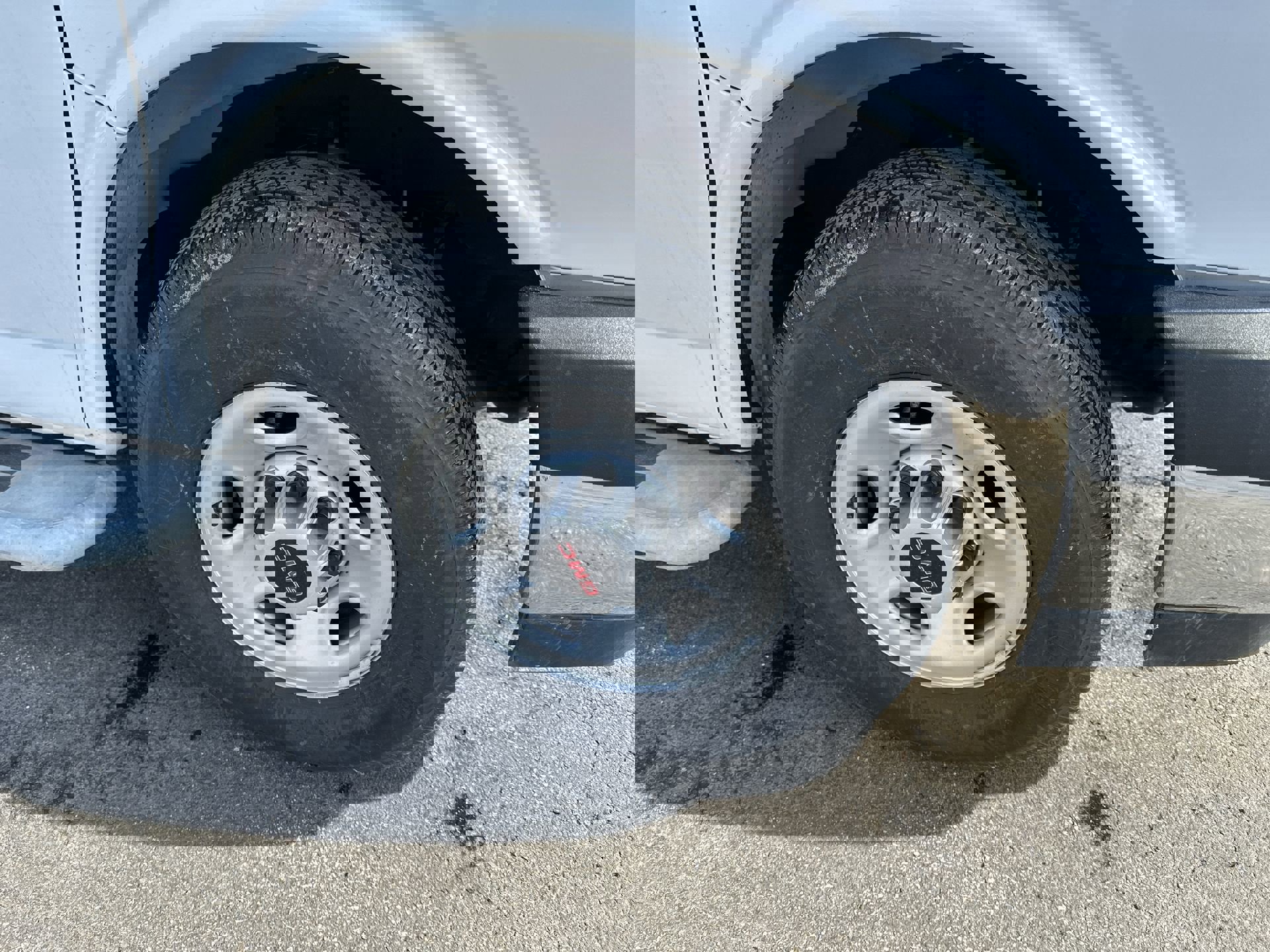 Used 2024 GMC Savana 2500 w/ Driver Convenience Package image 10