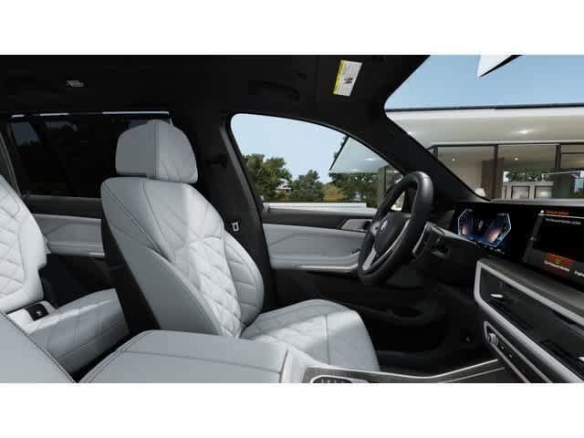 Used 2026 BMW X7 xDrive40i w/ Premium Package AWD/4WD image 9