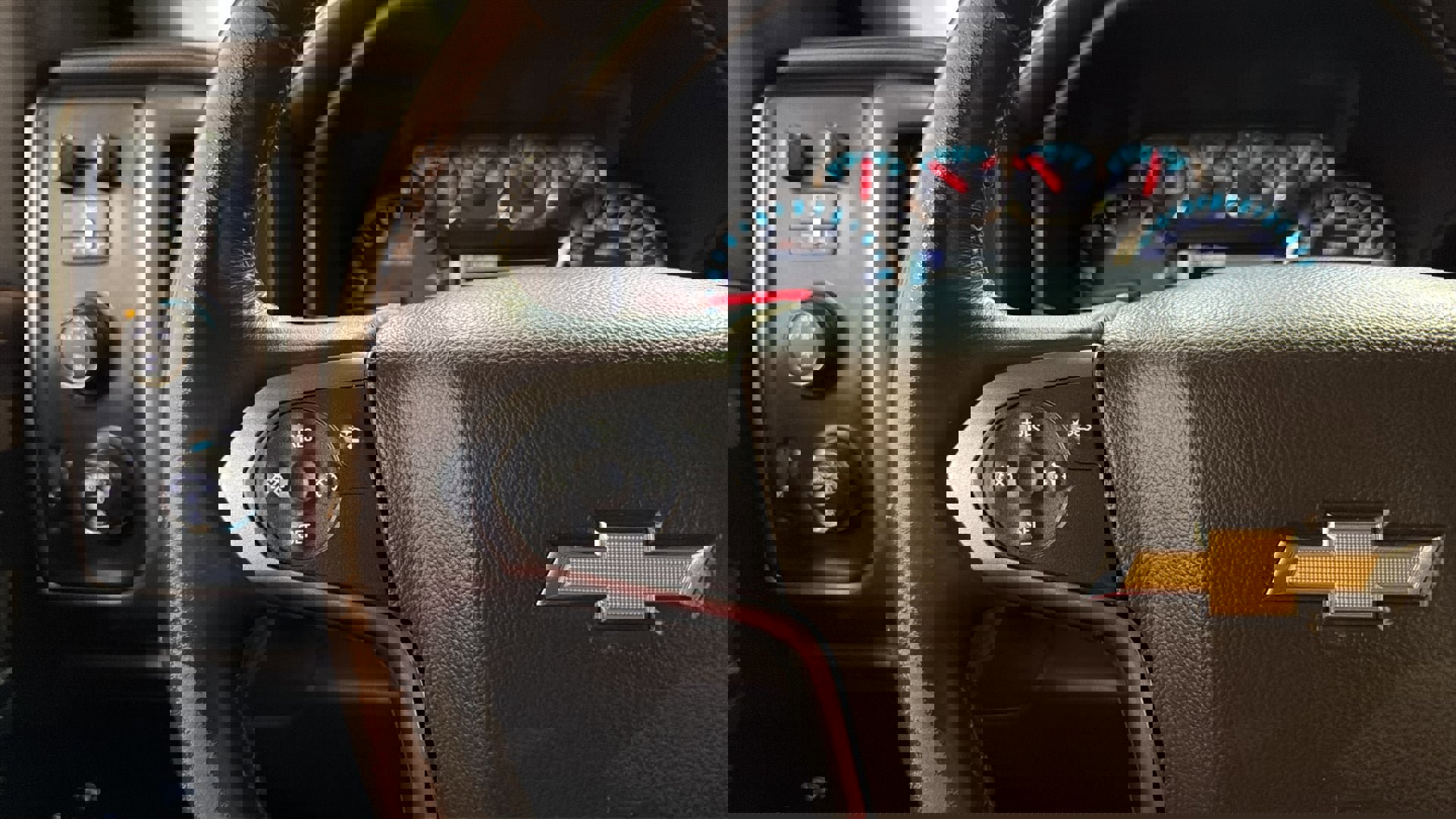 Used 2015 Chevrolet Silverado 2500 LTZ w/ Duramax Plus Package AWD/4WD image 27