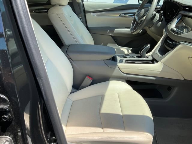 Used 2022 Cadillac XT5 Premium Luxury FWD image 10