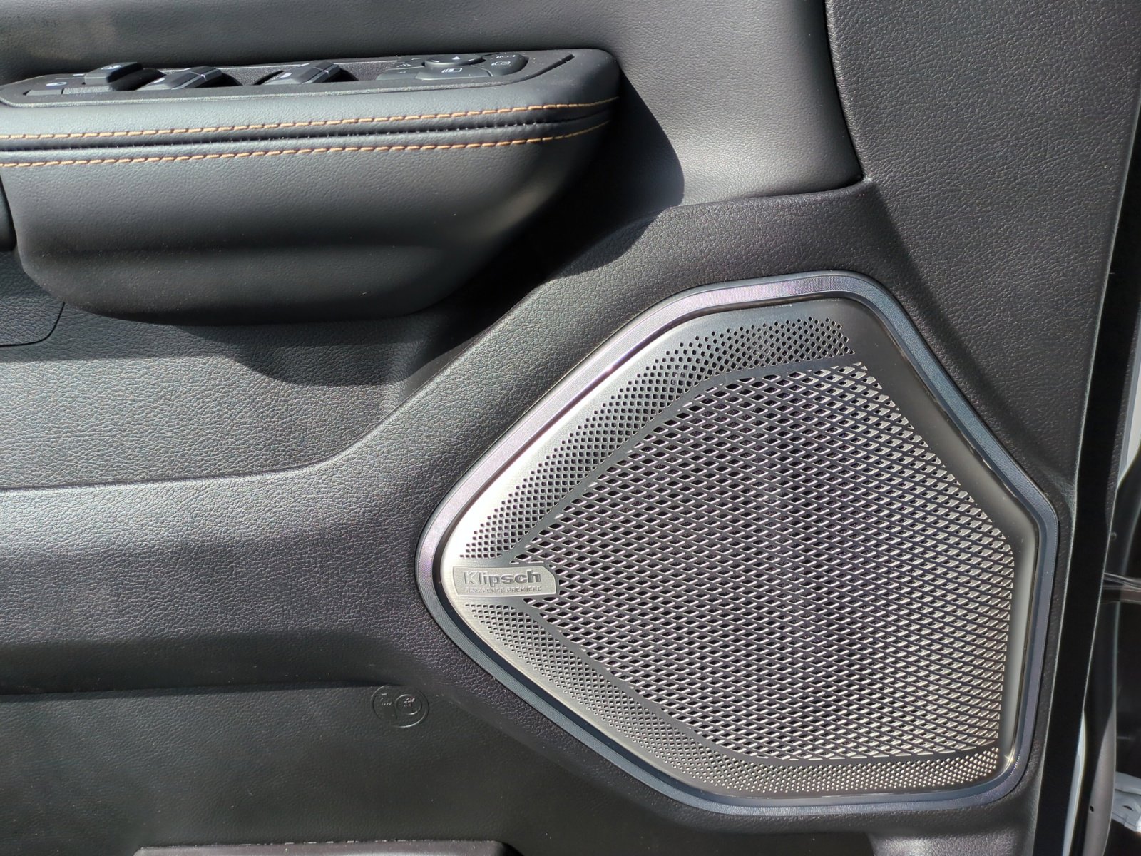 New 2026 RAM 1500 Tungsten w/ Towing Technology Group image 27