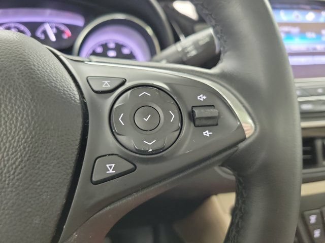 Used 2019 Buick Envision Essence FWD image 28