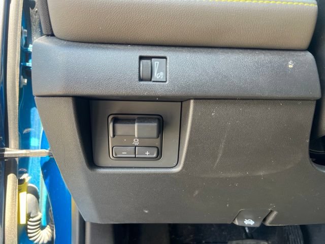 Used 2023 Chevrolet Colorado ZR2 w/ ZR2 Convenience Package III AWD/4WD image 25