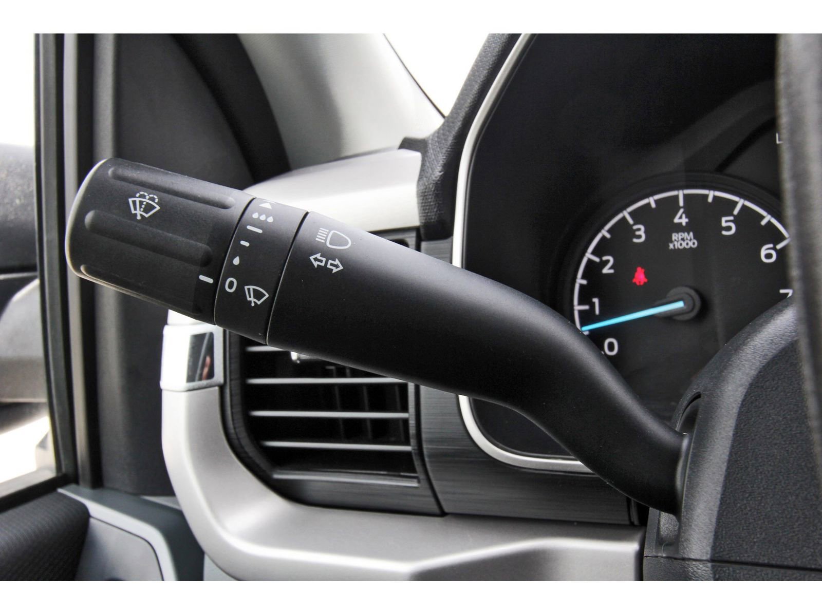 Used 2023 Ford F150 XLT RWD image 19