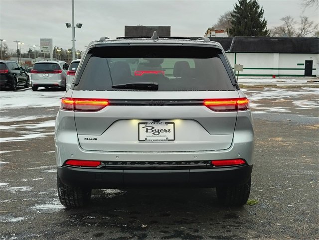 New 2025 Jeep Grand Cherokee Limited w/ Trailer Tow Package image 33