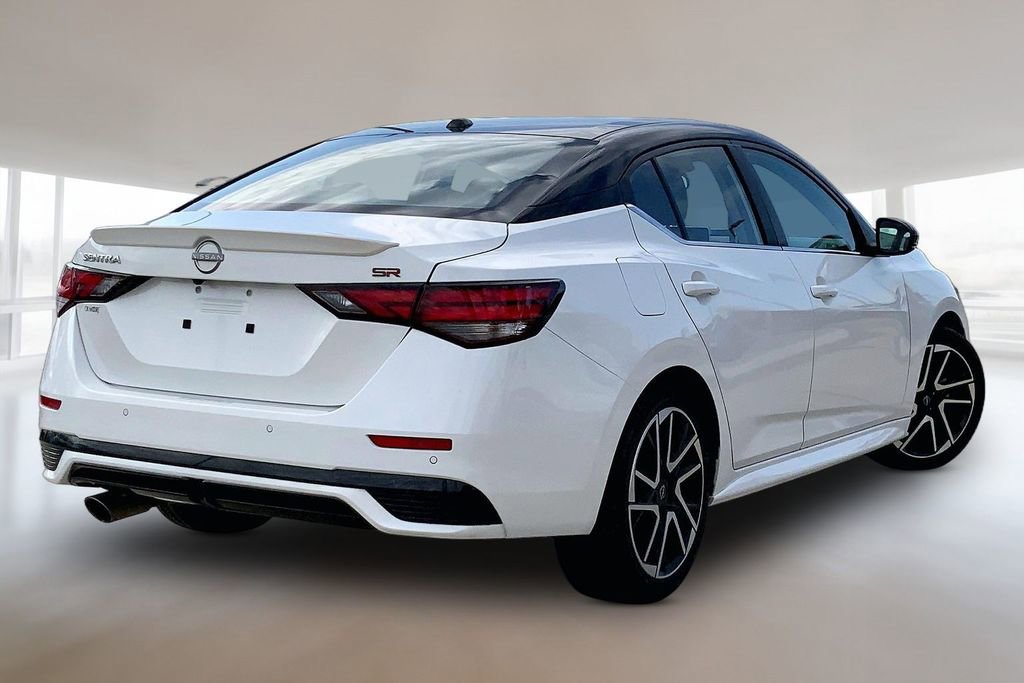 Used 2025 Nissan Sentra SR image 2