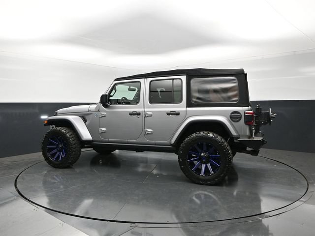 Used 2019 Jeep Wrangler Unlimited Sahara AWD/4WD image 2