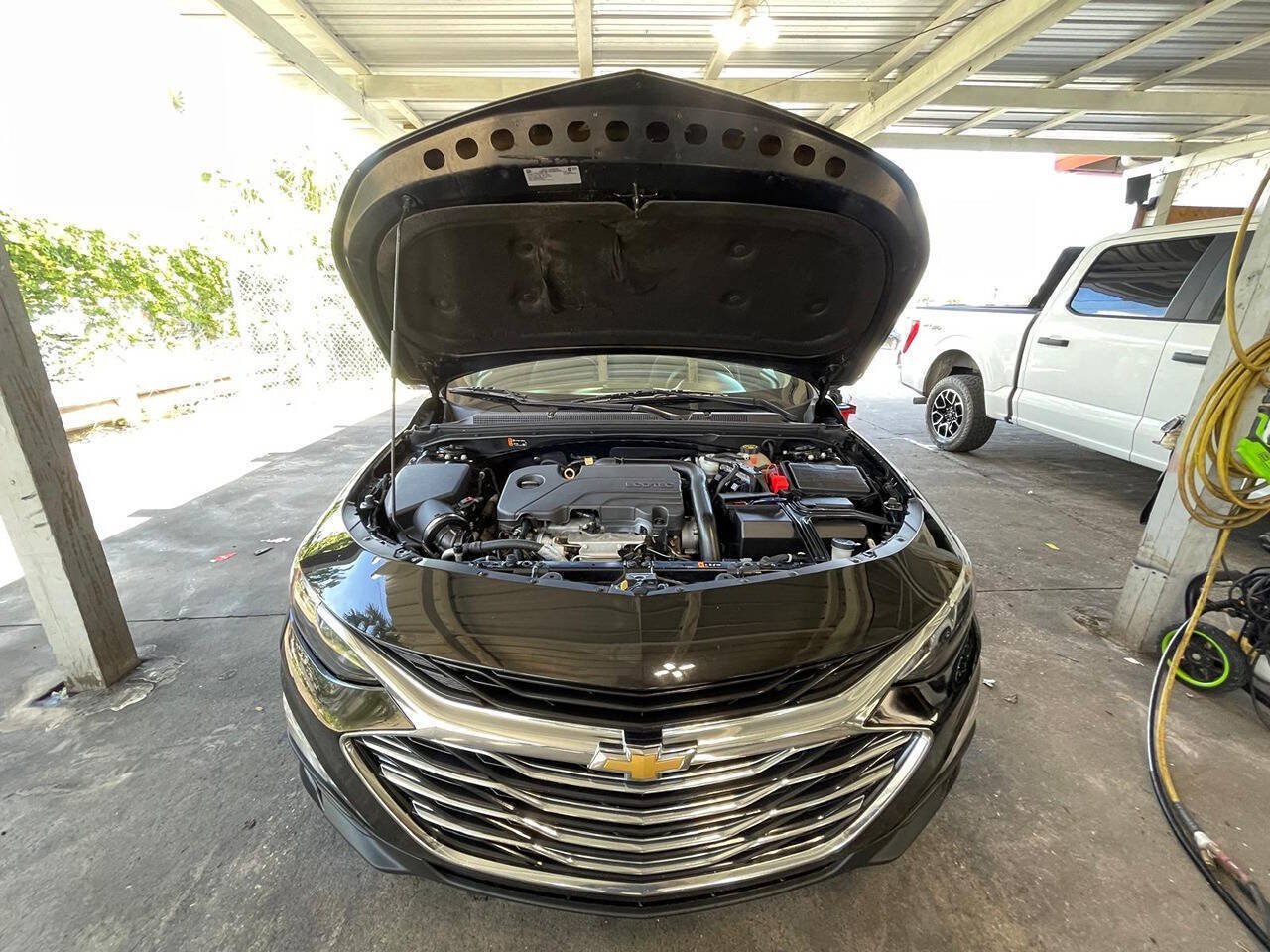 Used 2021 Chevrolet Malibu LT FWD image 18