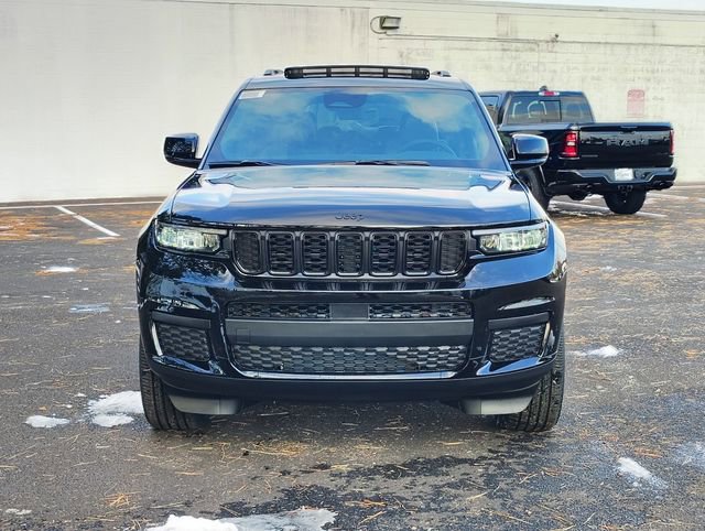 New 2025 Jeep Grand Cherokee L Altitude image 36