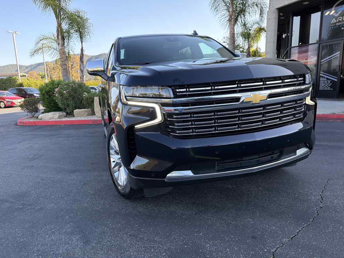 Used 2023 Chevrolet Suburban Premier RWD image 8