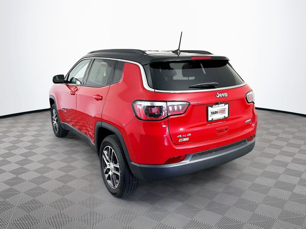 Certified 2020 Jeep Compass Latitude w/ Cold Weather Group AWD/4WD image 8