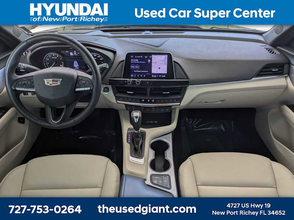 Used 2025 Cadillac CT4 Premium Luxury RWD image 15