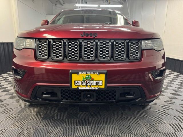Used 2021 Jeep Grand Cherokee Altitude AWD/4WD image 2