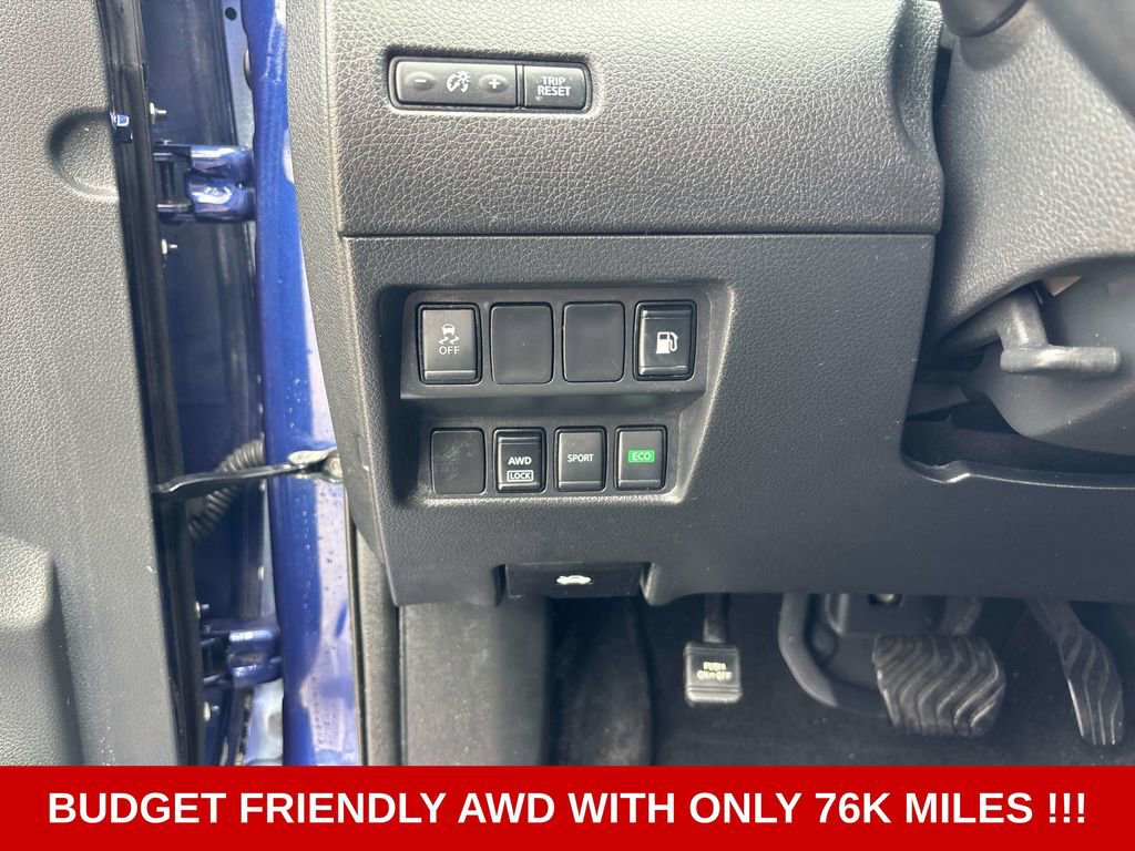 Used 2018 Nissan Rogue S AWD/4WD image 17