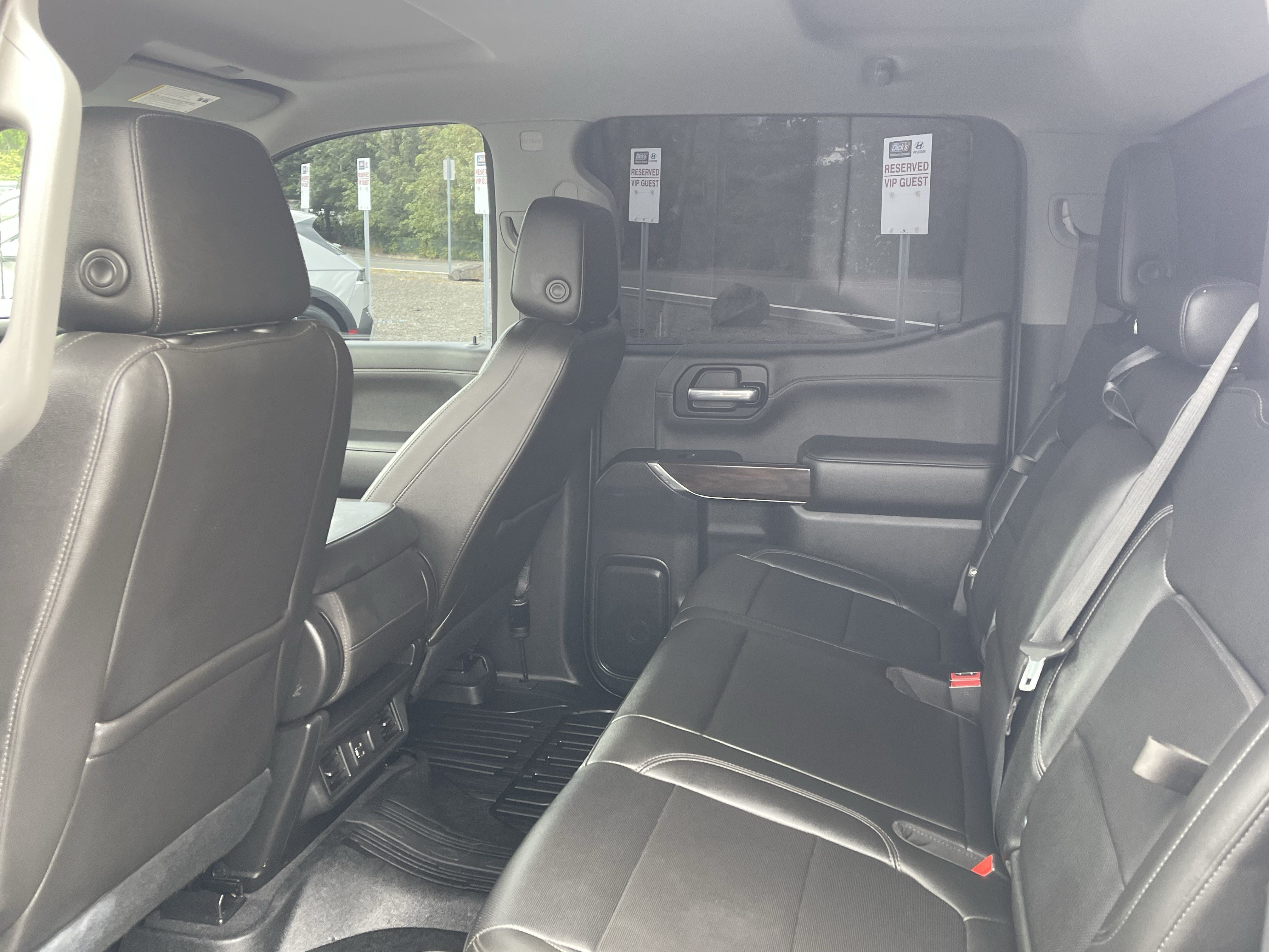 Used 2019 GMC Sierra 1500 SLT w/ X31 Off-Road Package AWD/4WD image 17