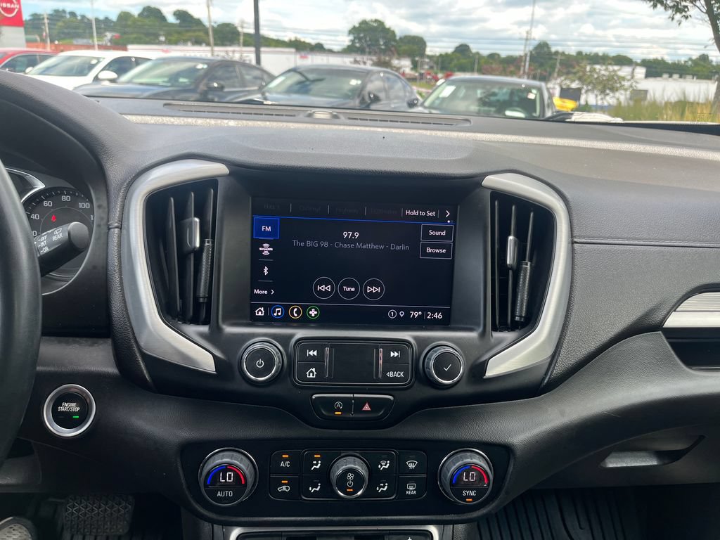 Used 2023 GMC Terrain SLT AWD/4WD image 15
