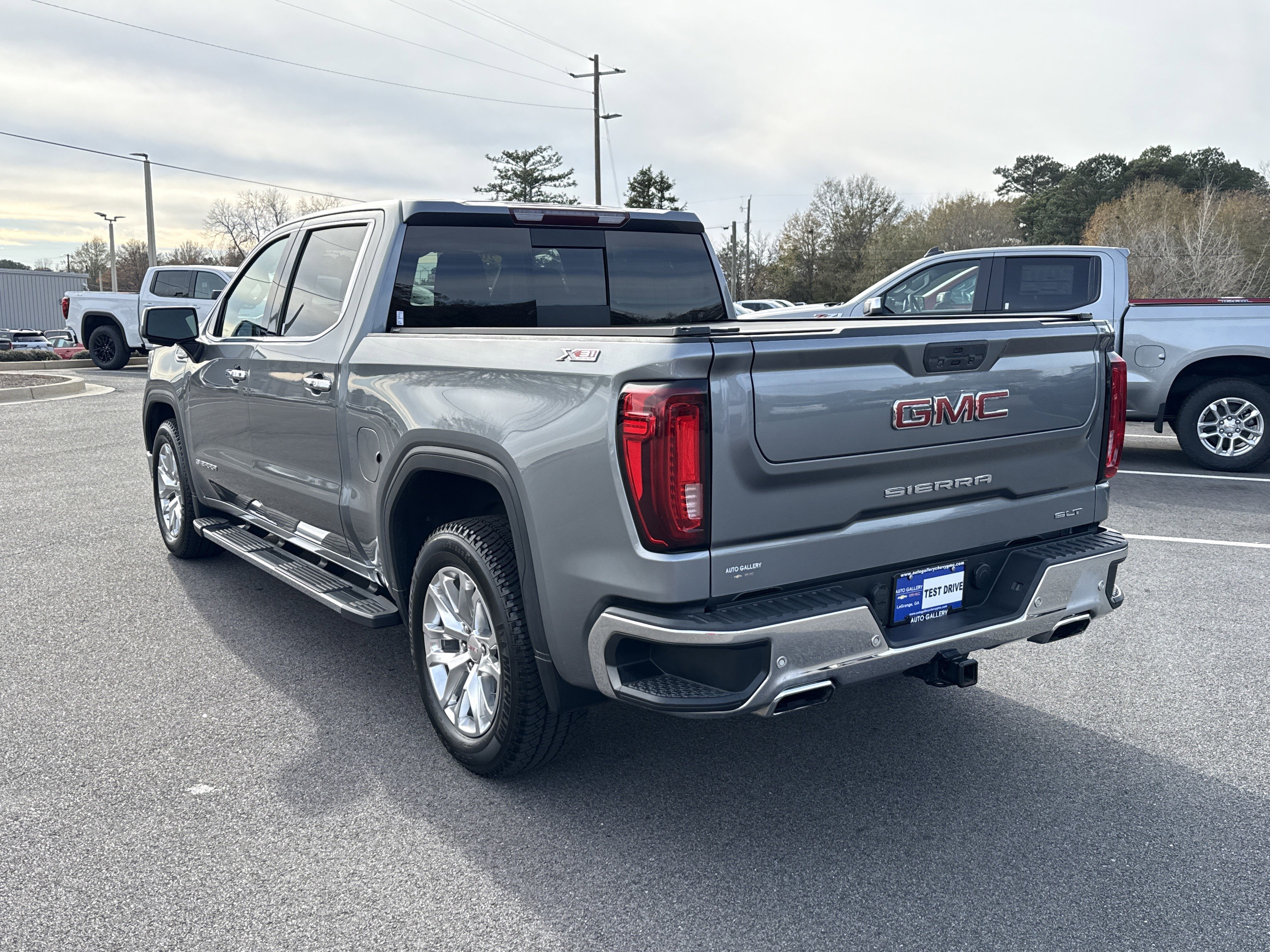Used 2021 GMC Sierra 1500 SLT w/ SLT Premium Plus Package image 8