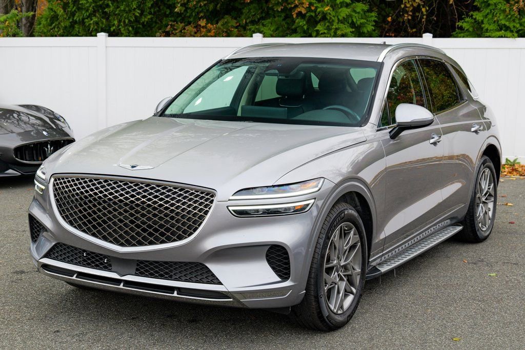 Used 2025 Genesis GV70 2.5T image 3