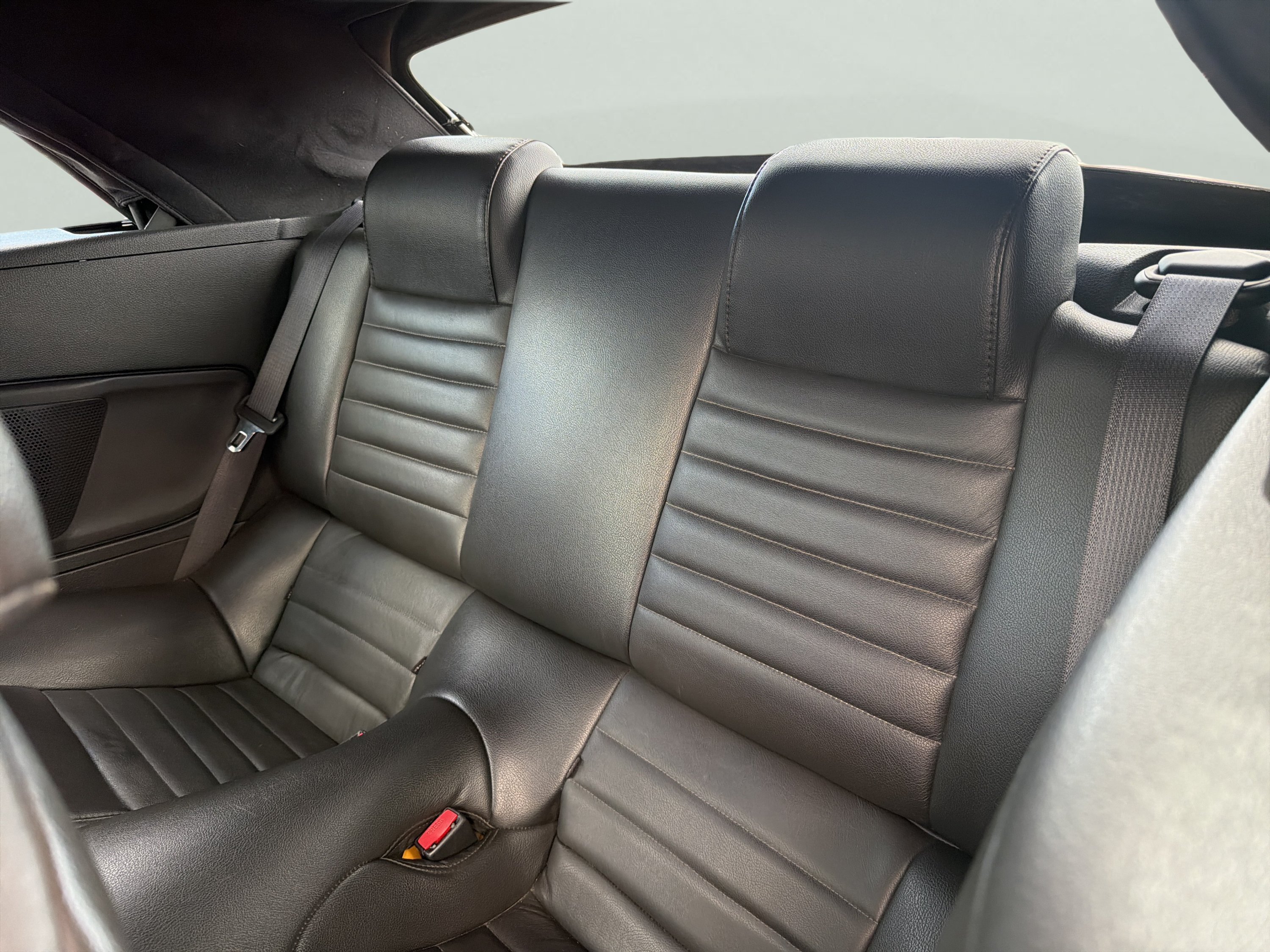 Used 2008 Ford Mustang Convertible RWD image 18