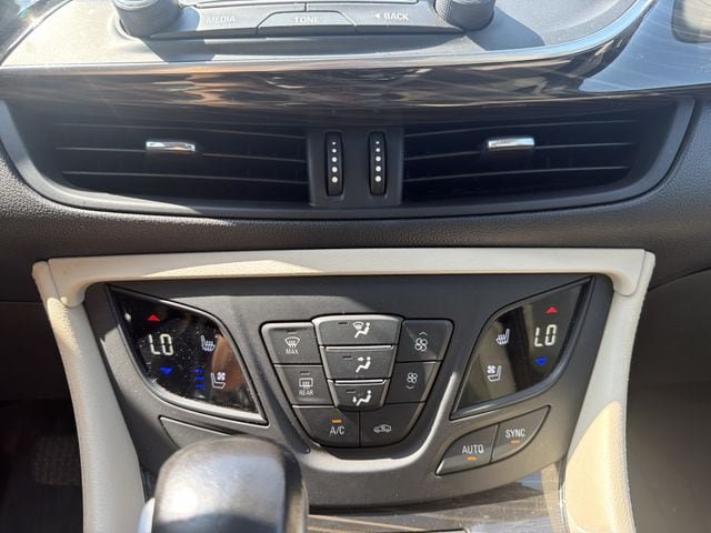 Used 2019 Buick Envision Premium w/ Driver Confidence Package AWD/4WD image 31