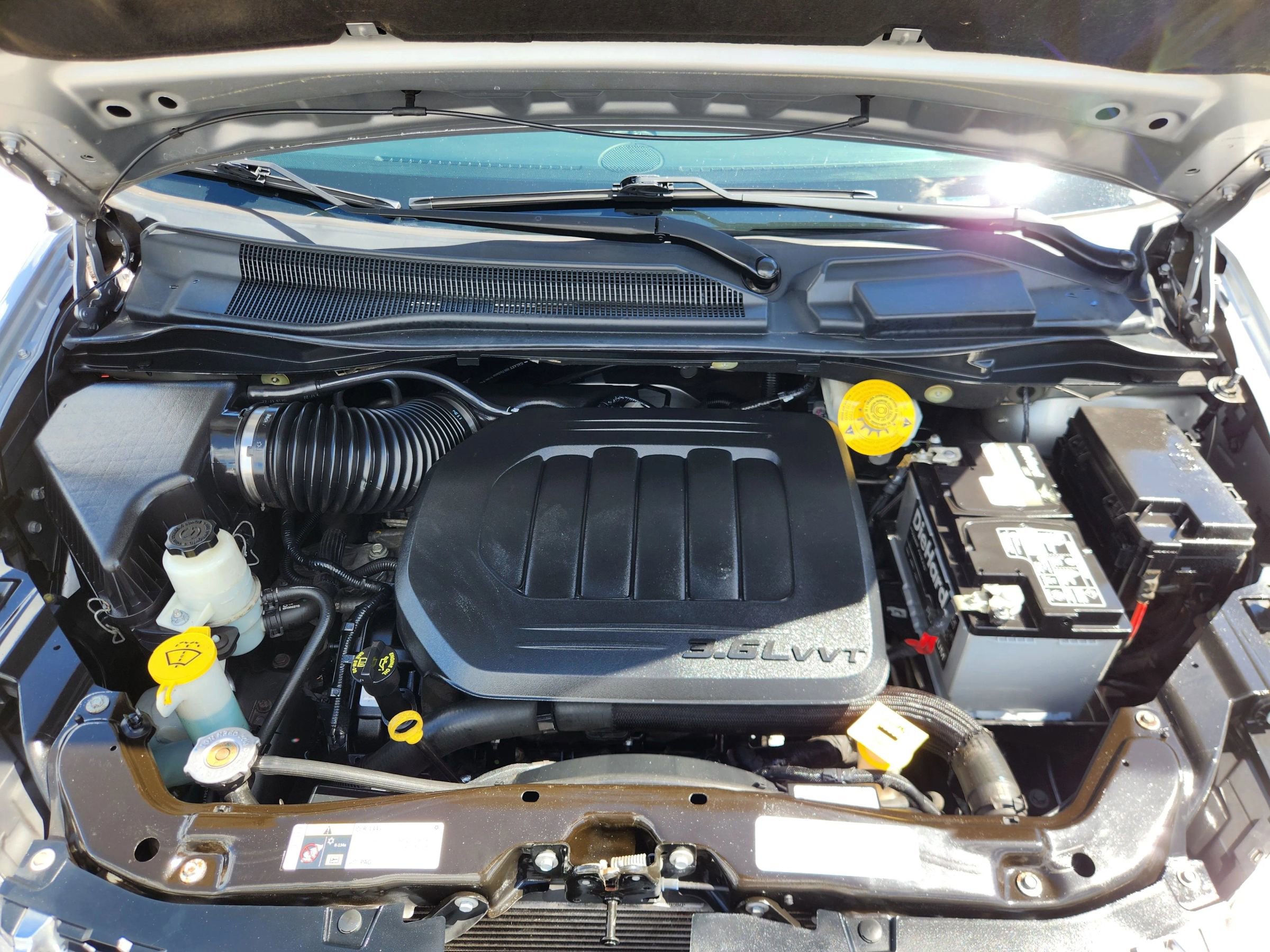 Used 2019 Dodge Grand Caravan SXT image 17