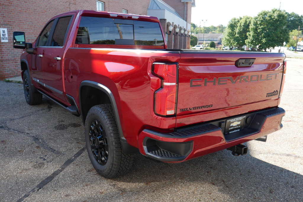New 2026 Chevrolet Silverado 3500 High Country w/ High Country Premium Package AWD/4WD image 8