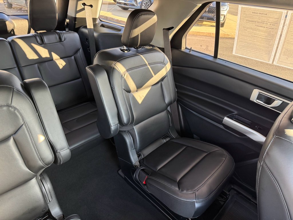 Used 2023 Ford Explorer XLT w/ Equipment Group 202A image 12