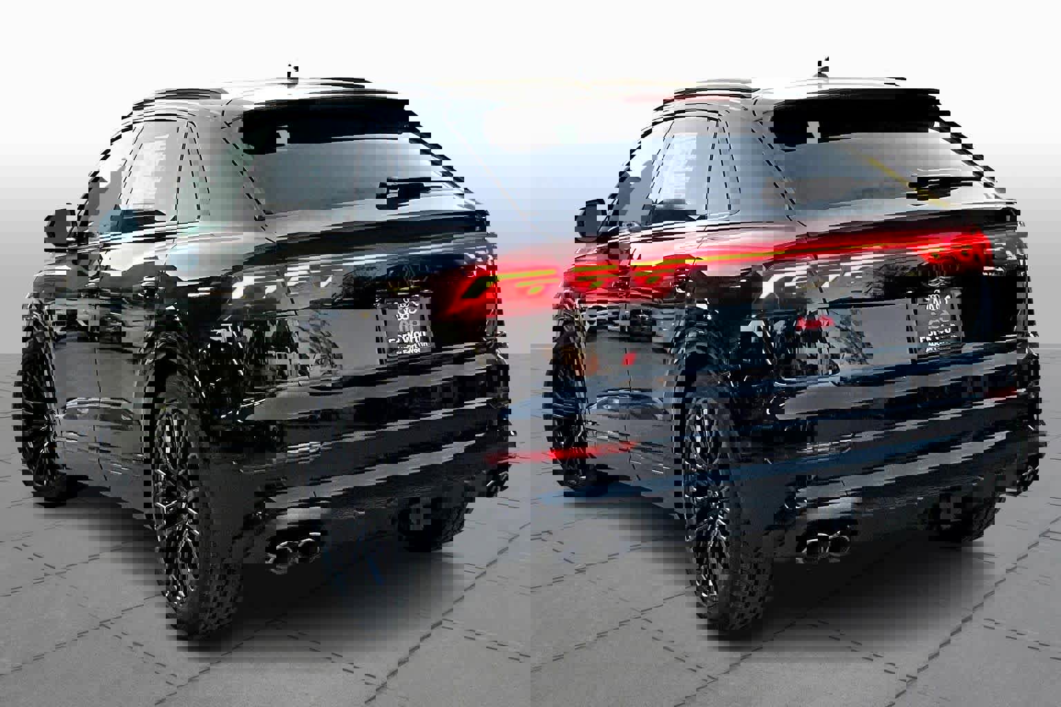 New 2026 Audi SQ8 Prestige image 12