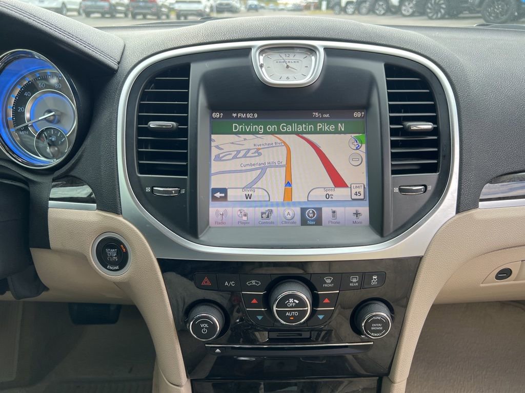 Used 2012 Chrysler 300 Limited image 21