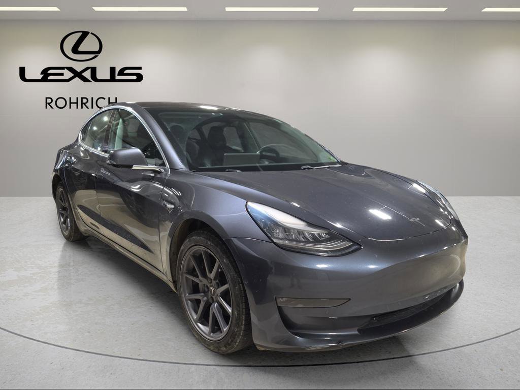 Used 2019 Tesla Model 3 Standard Range Plus image 2