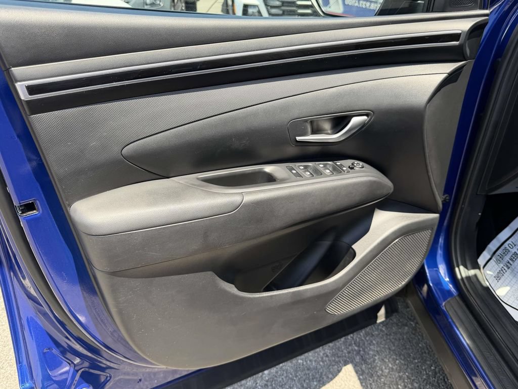 Certified 2023 Hyundai Tucson SEL AWD/4WD image 16