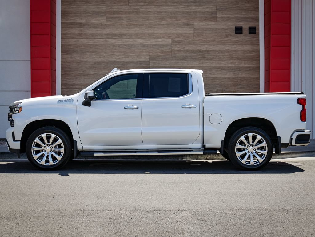 Used 2020 Chevrolet Silverado 1500 High Country w/ Technology Package AWD/4WD image 8
