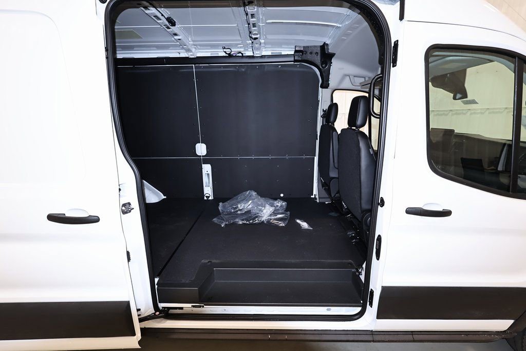New 2026 Ford Transit 250 148 Medium Roof image 15