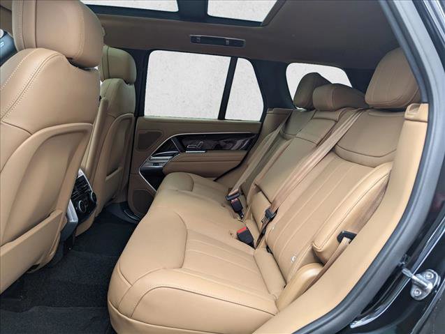 New 2025 Land Rover Range Rover SE image 17