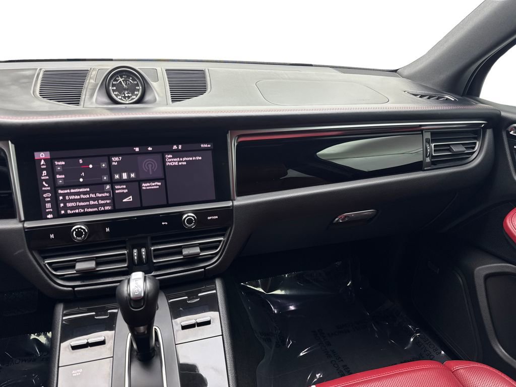Used 2024 Porsche Macan AWD/4WD image 53