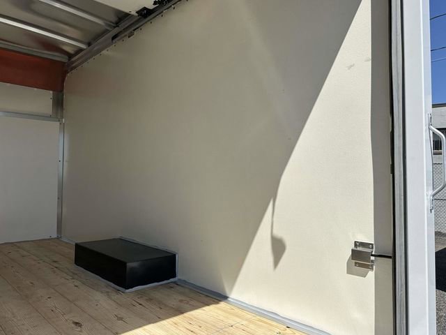 New 2025 Chevrolet Express 3500 w/ Power Convenience Package image 23