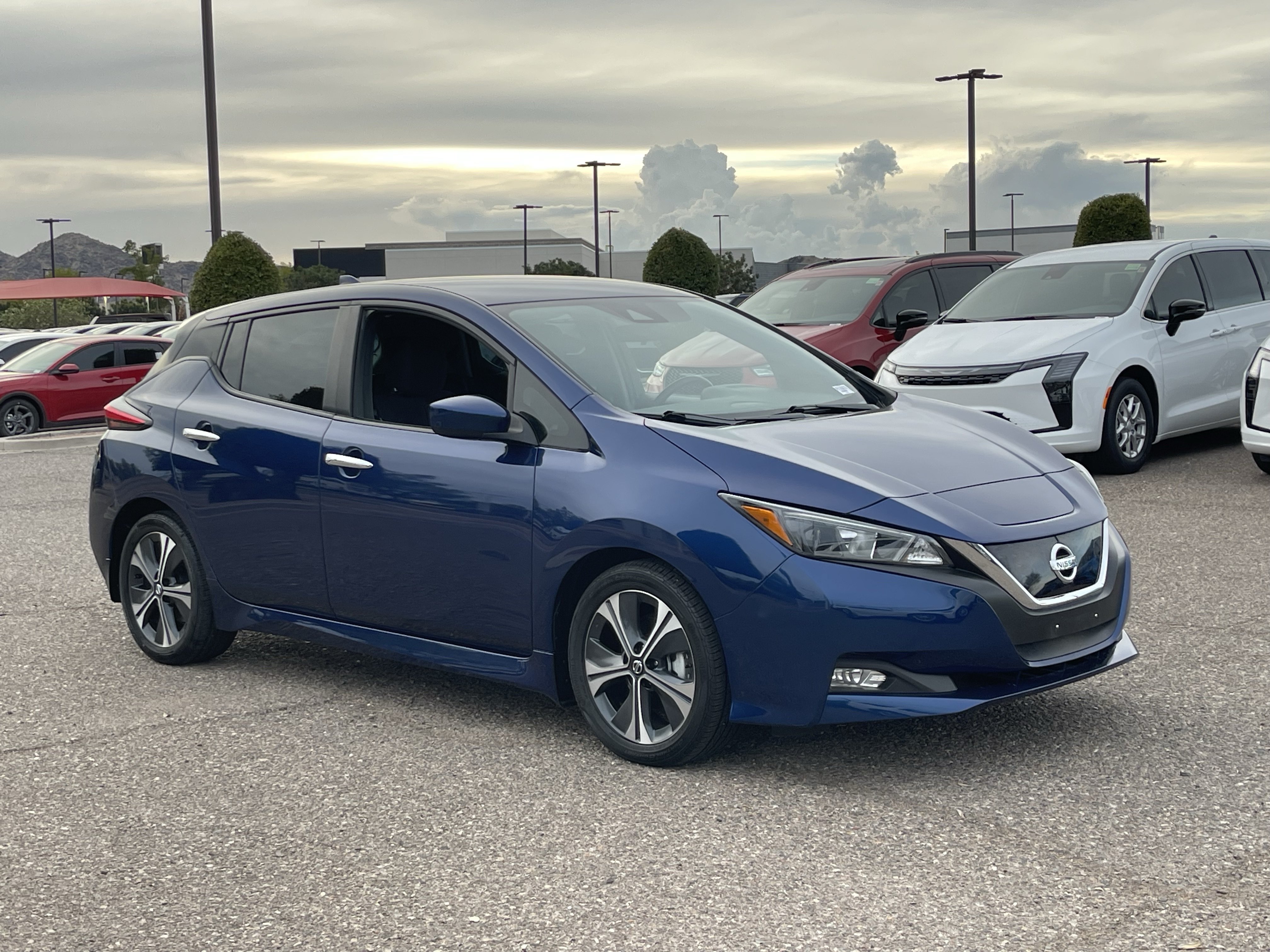 Used 2022 Nissan Leaf SV FWD image 7