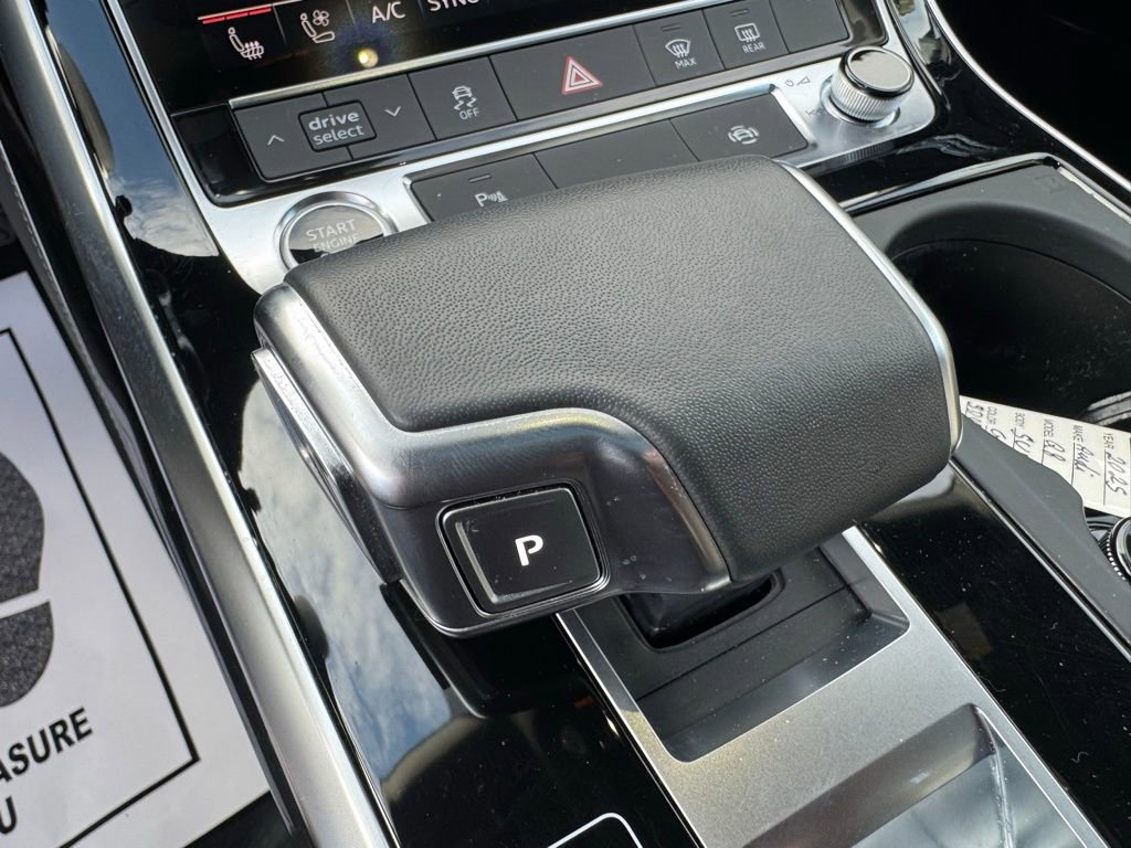 Used 2025 Audi Q8 Premium Plus image 28