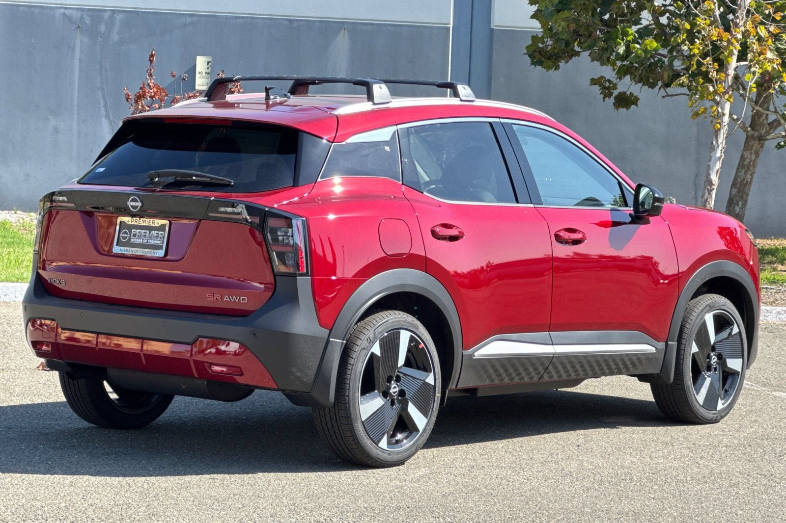 New 2026 Nissan Kicks SR w/ Cold Weather Package AWD/4WD image 4
