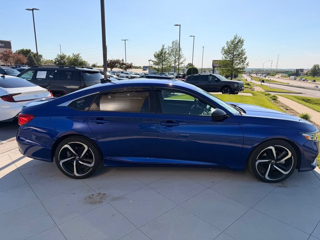 Used 2022 Honda Accord Sport image 10